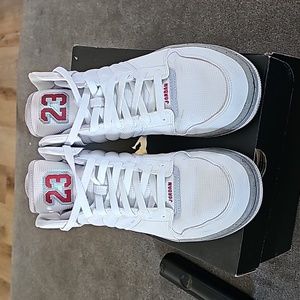 Air Jordan 1 Flight 4